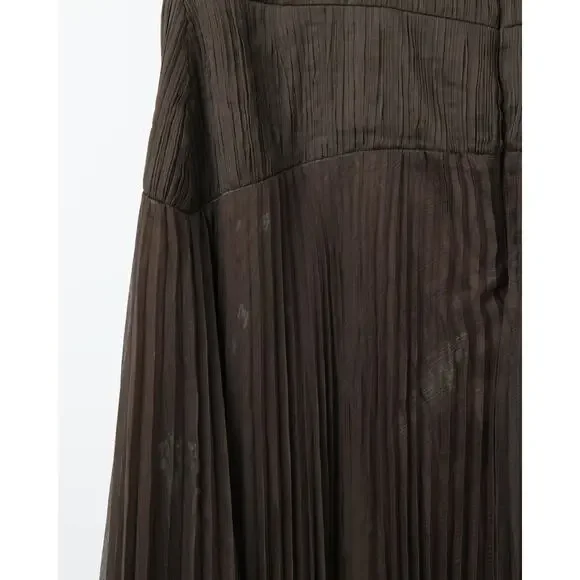 AMUR Sue Pleated Gown Size 12 - Picture 5 of 15